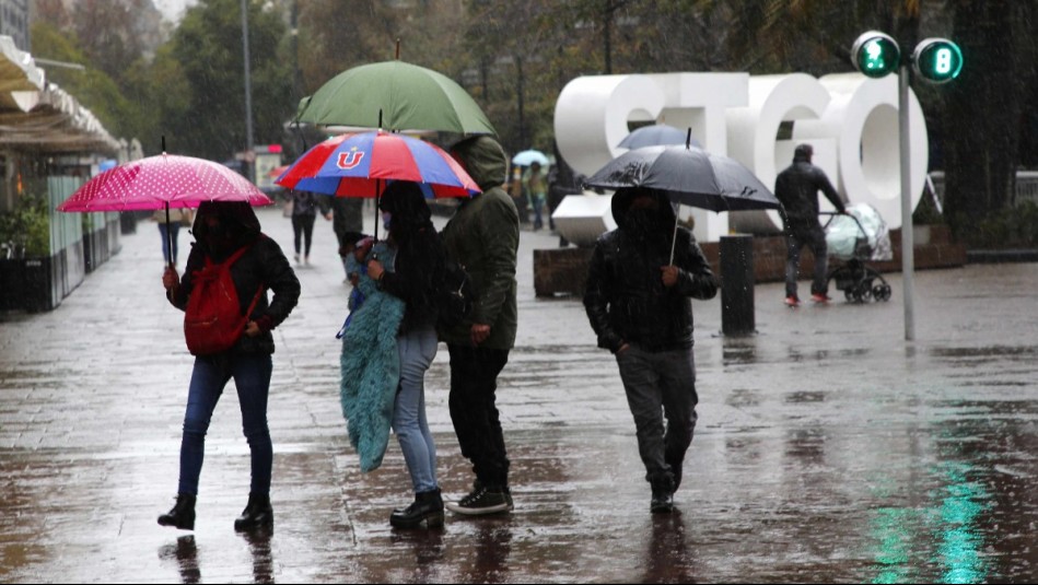 Anuncian temporal para Santiago: Estos son los milímetros que se esperan para este fin de semana largo