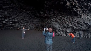 Fue locación de Game of Thrones: Dani Urrizola visitó las negras arenas de la playa Reynisfjara en Islandia