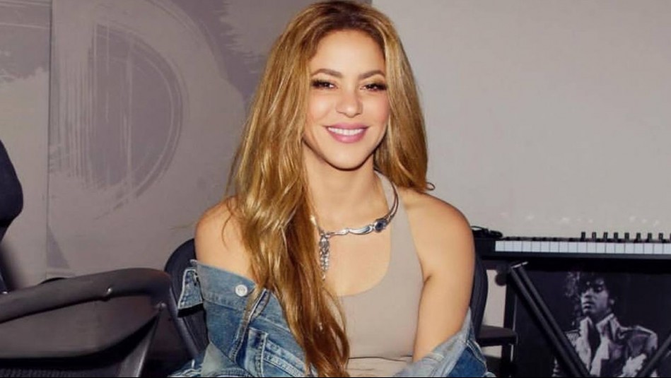 '¡Qué linda amistad!': Los fans aman la sorpresa que le dio Shakira a Carlos Vives en pleno show