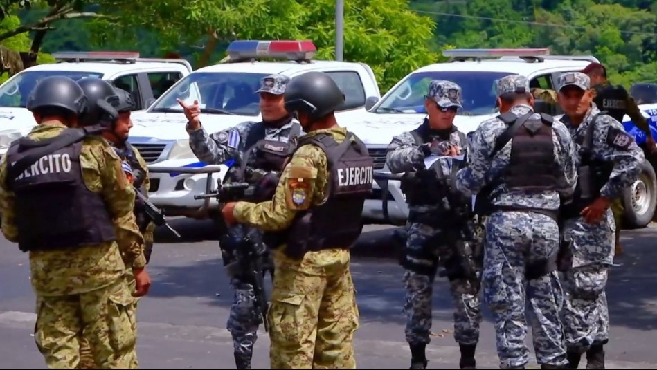 La cacería de Bukele contra las maras: Mega Investiga acompañó a militares salvadoreños en operativo