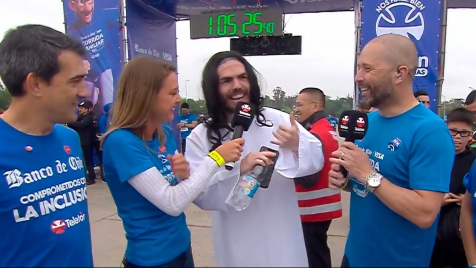 'Vengo del cielo': Competidor vestido como Jesús se robó las miradas en la Corrida Familiar de la Teletón