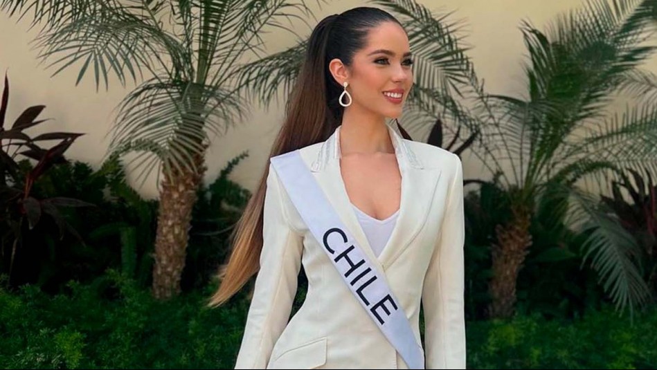 Celeste Viel recrea en el Miss Universo un traje vintage que vistió su madre cuando fue Miss Mundo Chile 1992