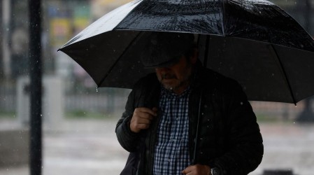 ¿Llueve o no este viernes? Confirman las sectores y horas en que comienzan las precipitaciones en Santiago