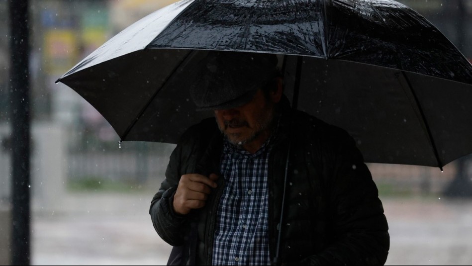 ¿Llueve o no este viernes? Confirman las sectores y horas en que comienzan las precipitaciones en Santiago