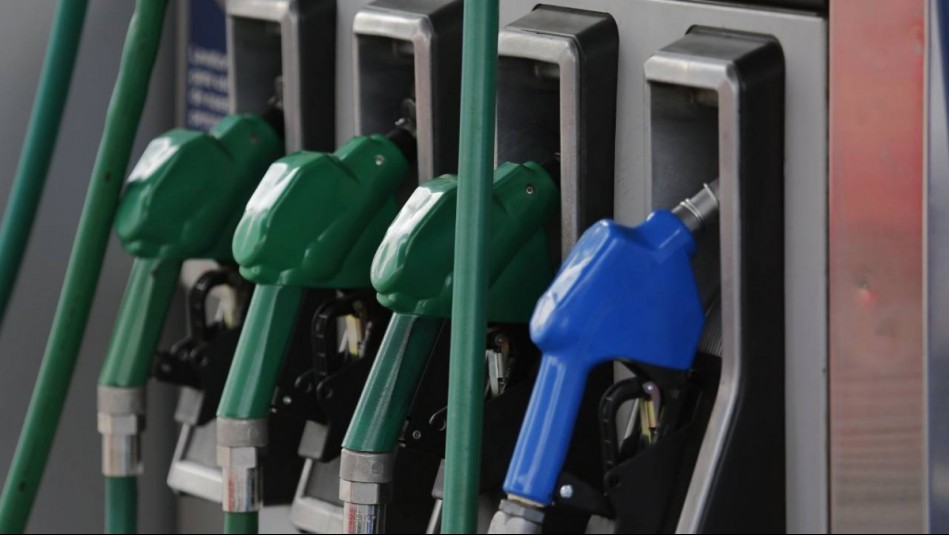 Bencina en línea: Así puedes encontrar los mejores precios en combustibles