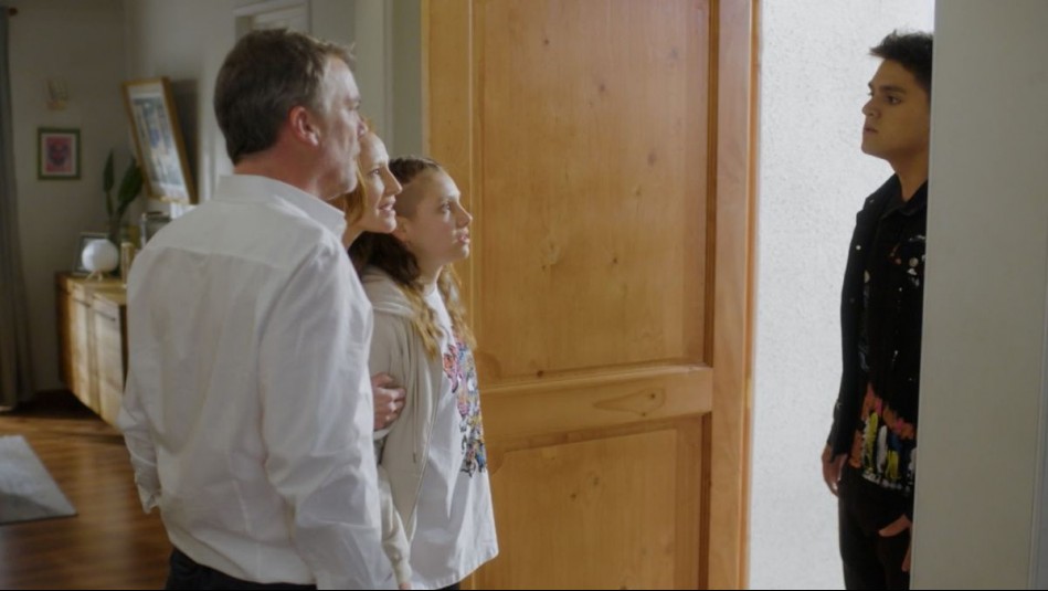 Como la Vida Misma - Capítulo 135: Alonso detiene fuerte pelea entre Carol y Nacho