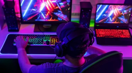 Descubre cómo optimizar el consumo eléctrico en computadores gamers