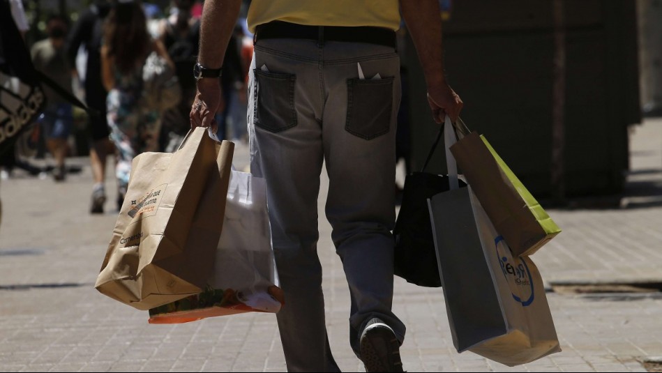 ¿Abrirán supermercados y malls?: Conoce cómo funcionará el comercio el feriado de este viernes 8 de diciembre