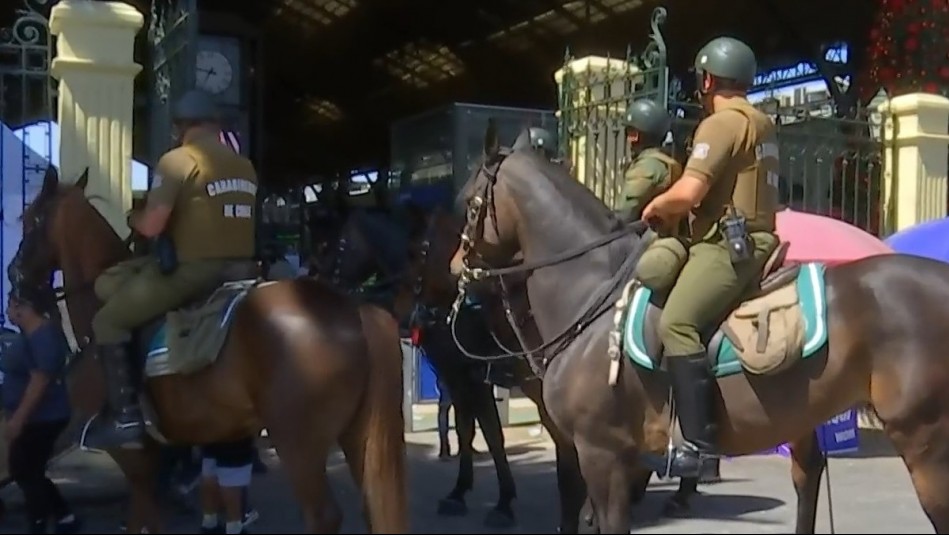 Carabineros realiza operativo de fiscalización de comercio ambulante en Estación Central