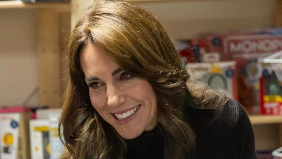 Los ayudantes de Santa reales: El emotivo video de Kate Middleton y sus hijos haciendo trabajo voluntario