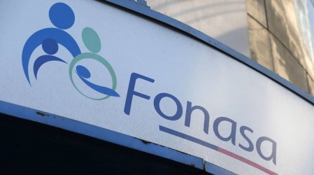 Medicamentos y atenciones médicas gratuitas: Revisa el listado de beneficios para afiliados de Fonasa en enero