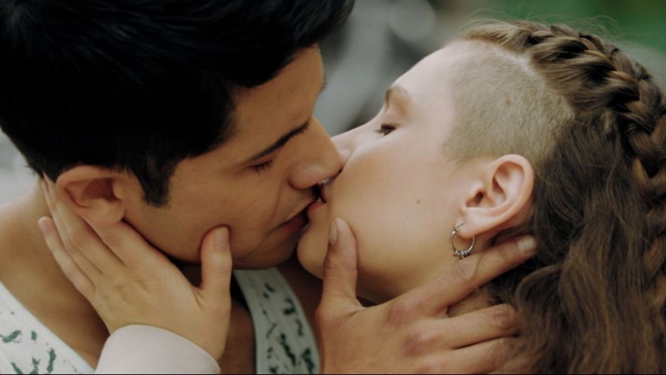 Como la Vida Misma - Capítulo 181: Carol y Bruno se besan por primera vez