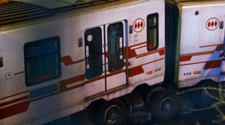 Tren descarrilado en Línea 1: Metro de Santiago informa que vagones ya fueron levantados