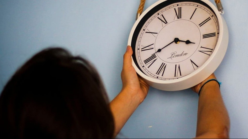 ¿Se adelanta o atrasa el reloj?: Todo lo que tienes que saber sobre el próximo cambio de hora