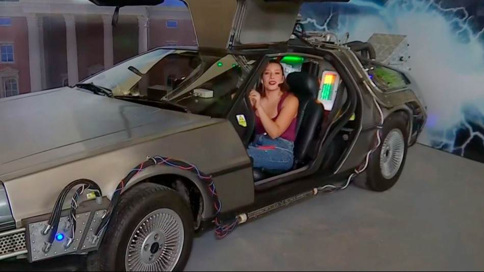 Igual que Marty McFly: Cote Quintanilla se subió al icónico DeLorean de Volver al Futuro en De Paseo