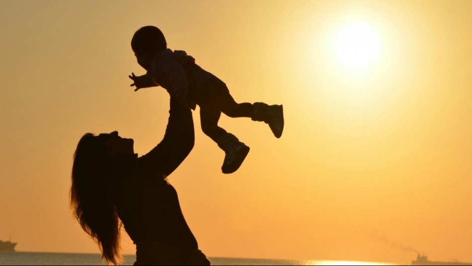 Bonos para mujeres en abril: Revisa el listado de pagos que puedes recibir en abril