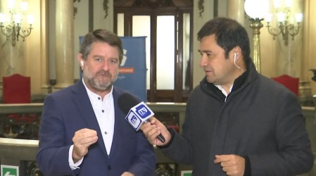 "No están haciendo la pega": Gobernador Orrego apunta a SII y Aduana por contrabando en Barrio Meiggs