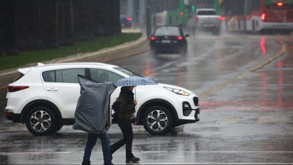 Sistema frontal en Santiago: ¿Cuándo comienza las lluvias y hasta cuándo se extenderán?