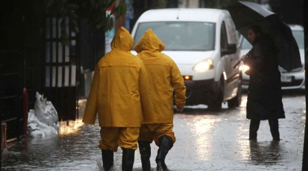 "No estamos en el peor momento del temporal": Jaime Leyton advierte sobre cómo seguirá la lluvia en Santiago