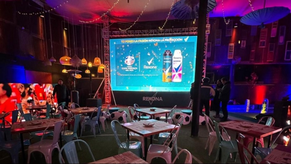 Rexona realizó evento para vivir el debut de La Roja en la Copa América que congregó a hinchas e influencers