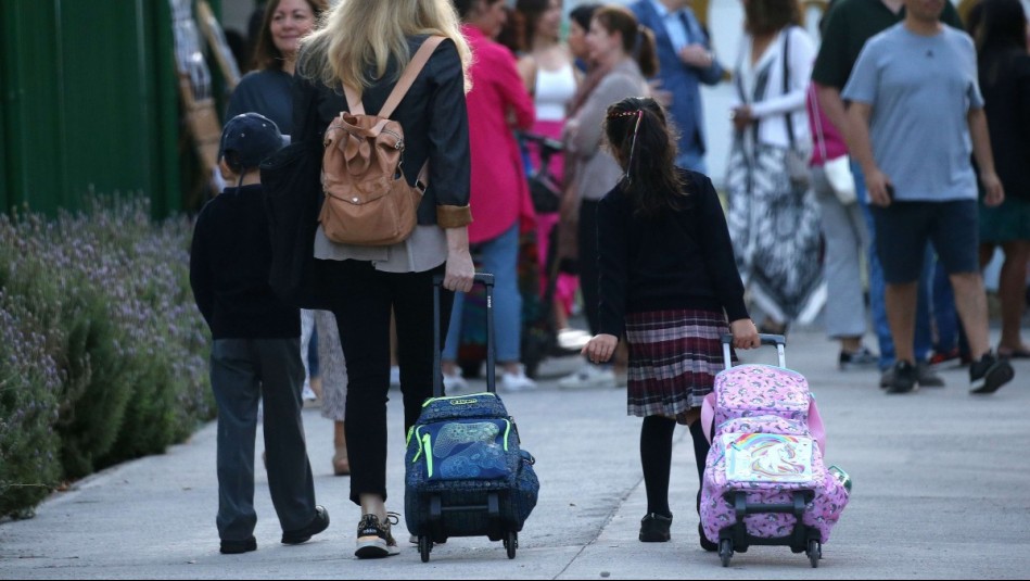 Vacaciones de invierno 2024: Esta es la fecha de regreso a clases en la Región Metropolitana