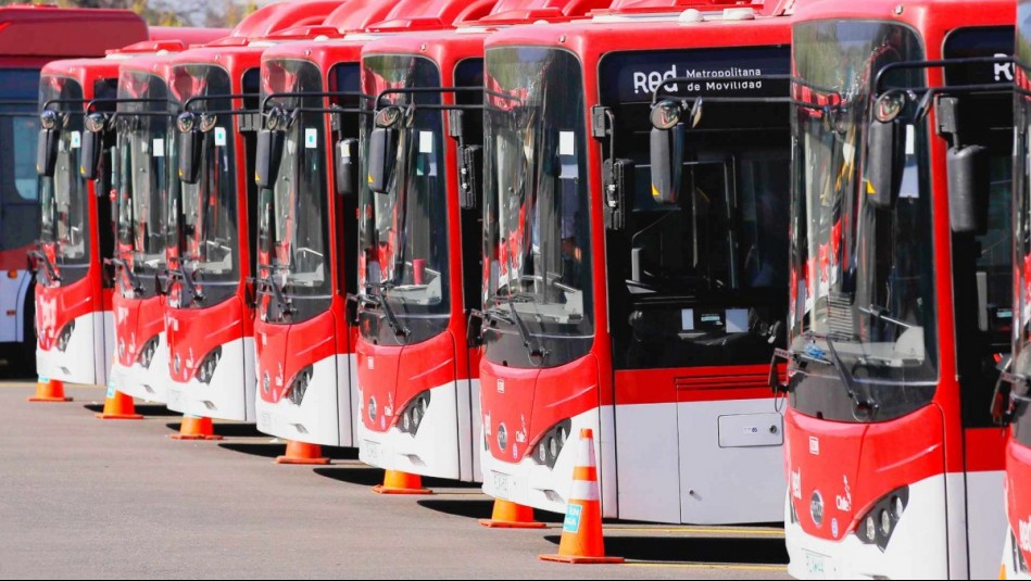 Anuncian alza de tarifa en el transporte público de la Región Metropolitana