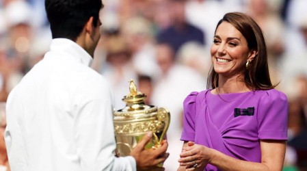 Kate Middleton reaparece en final de Wimbledon en medio de su tratamiento contra el cáncer: Entregó el trofeo