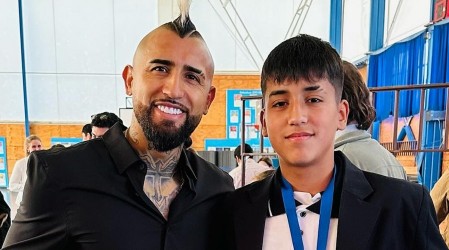 "Quién es este payaso": Arturo Vidal quiere saber del joven que amenazó a su hijo en redes sociales