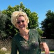 La actriz turca que interpreta a Sherezade, Bergüzar Korel, volvió a dar muestra de elegancia, esta vez con su swimwear, el traje de baño blanco más favorecedor del verano.