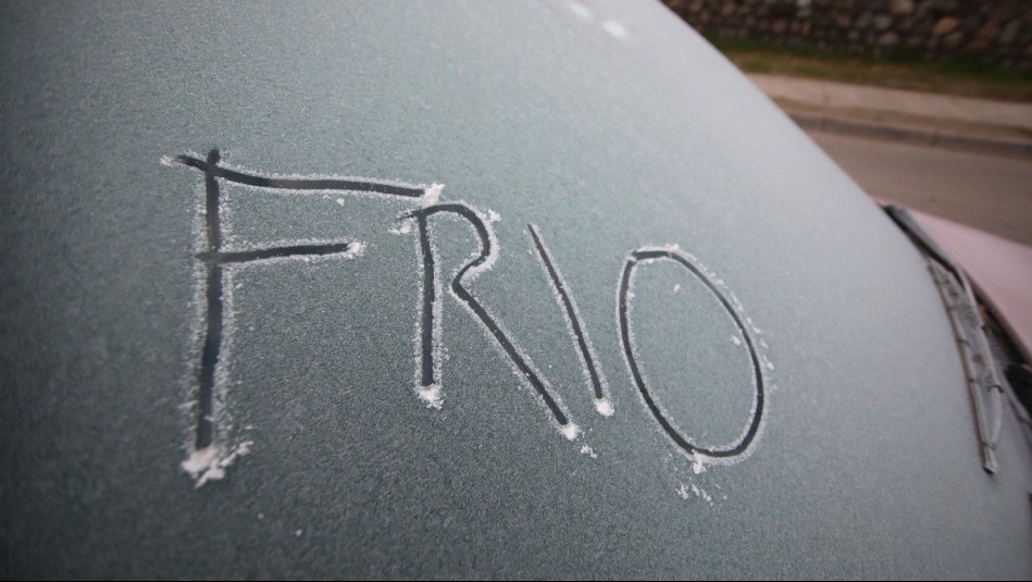 Se termina la lluvia y vuelven las bajas temperaturas: Adelantan ingreso de frío polar a Santiago