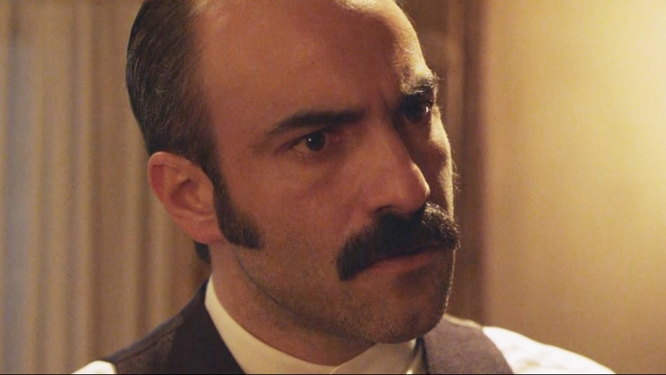 Esta será la persona que delatará a Manuel con José Luis en el capítulo 13 de El Señor de la Querencia