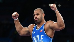 Yasmani Acosta obtiene histórica medalla de plata para Chile en la lucha grecorromana de París 2024