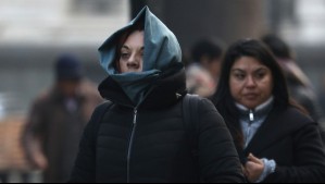 "Esta noche podría ser la más fría de la semana": Adelantan drástico descenso de las temperaturas en Santiago