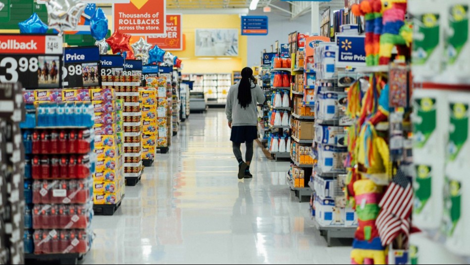 Este jueves 15 de agosto es feriado: ¿Cómo funcionan los supermercados?