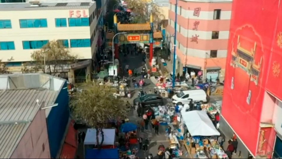 ¿Sirvió el pórtico chino para erradicar los toldos azules? Así luce hoy el barrio Meiggs tras su inauguración