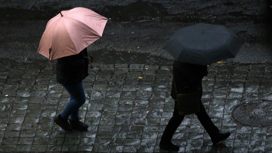 ¿Cuándo vuelve a llover en Santiago? Estos días regresarían las precipitaciones a la capital