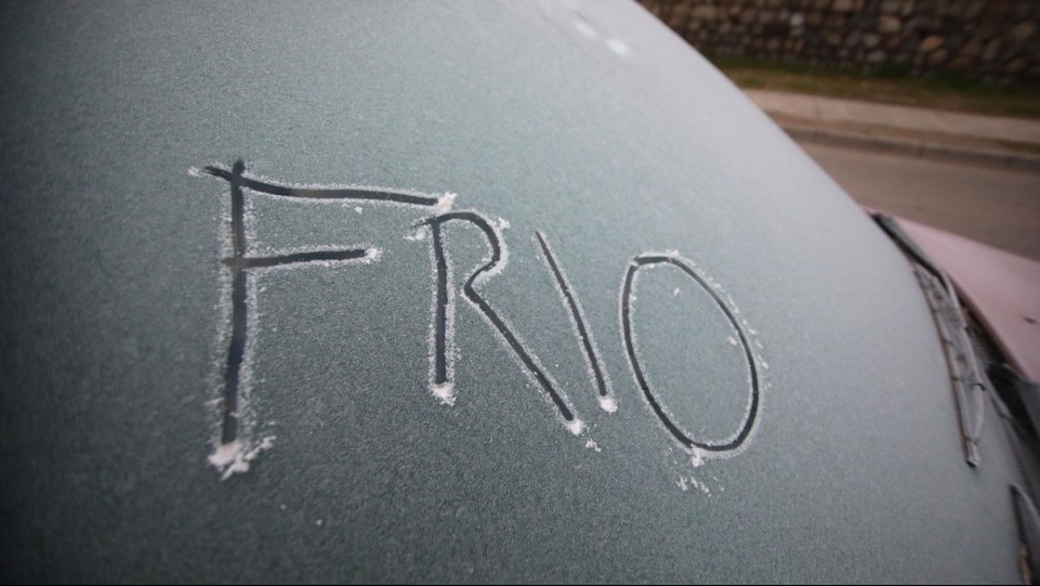 El agosto más frío en 54 años: Bajas temperaturas llegan a récord histórico en Santiago