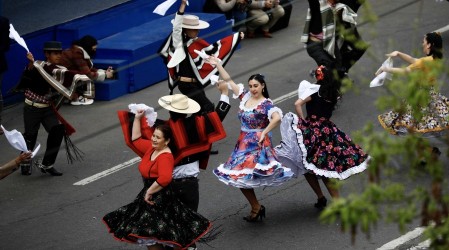 ¿Cuecas bajo la lluvia o con sol? Alejandro Sepúlveda adelanta cómo estará el tiempo en Fiestas Patrias