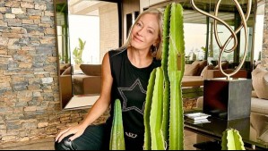 El outfit de Marcela Vacarezza en la televisión estadounidense: Una falda satinada en tendencia