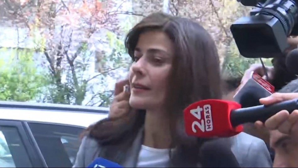 Así fue la caótica llegada de Tonka Tomicic para declarar ante Fiscalía en el Caso Audios