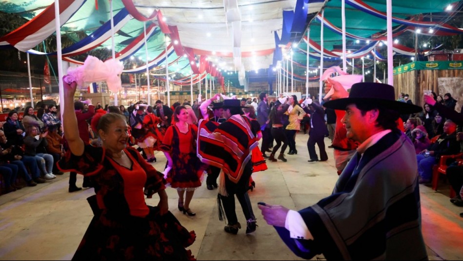 Vuelve la Yein Fonda: ¿Cuáles son los horarios de la fonda del Estadio Nacional para estas Fiestas Patrias?