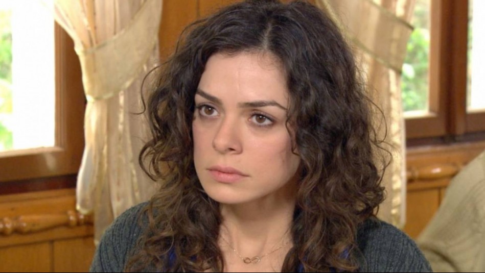 ¿Recuerdas a Asiye de El Pañuelo Rojo? Así luce Özge Özpirincci a 12 años de grabar la teleserie