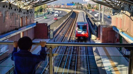 Planifica tu viaje: Revisa los recorridos de buses Red y Metro con horario extendido en Fiestas Patrias