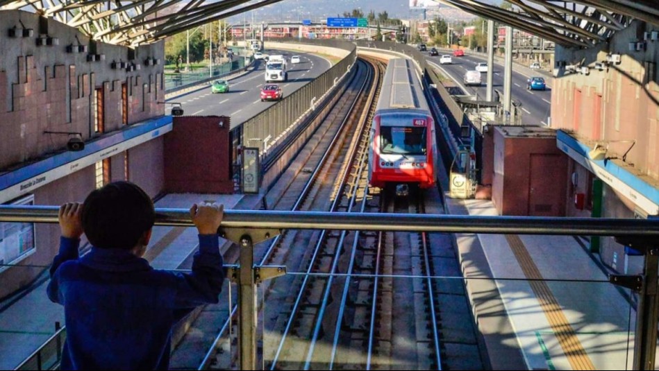 Planifica tu viaje: Revisa los recorridos de buses Red y Metro con horario extendido en Fiestas Patrias