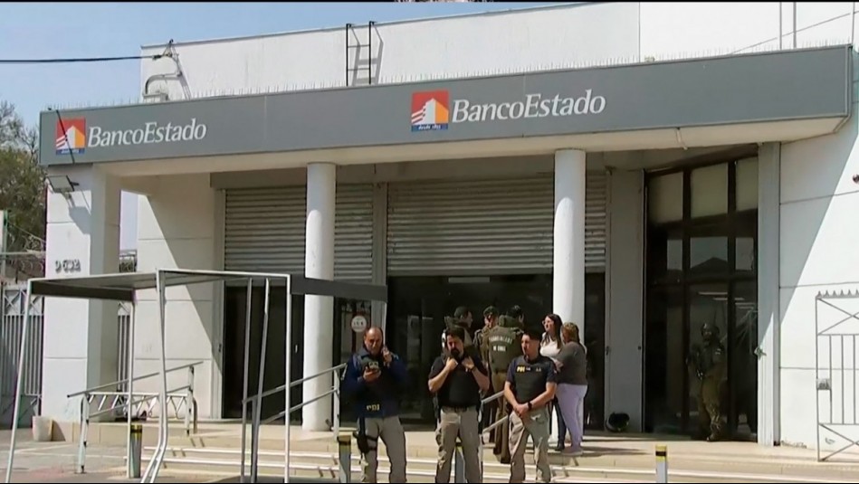 Delincuentes roban $28 millones a jubilada al salir de banco en El Bosque: Familia sospecha de 'dateo'