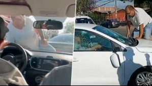 Con bate de béisbol y sobre el capot: Así fue la agresión de taxista y su hijo a fiscalizadores en Conchalí