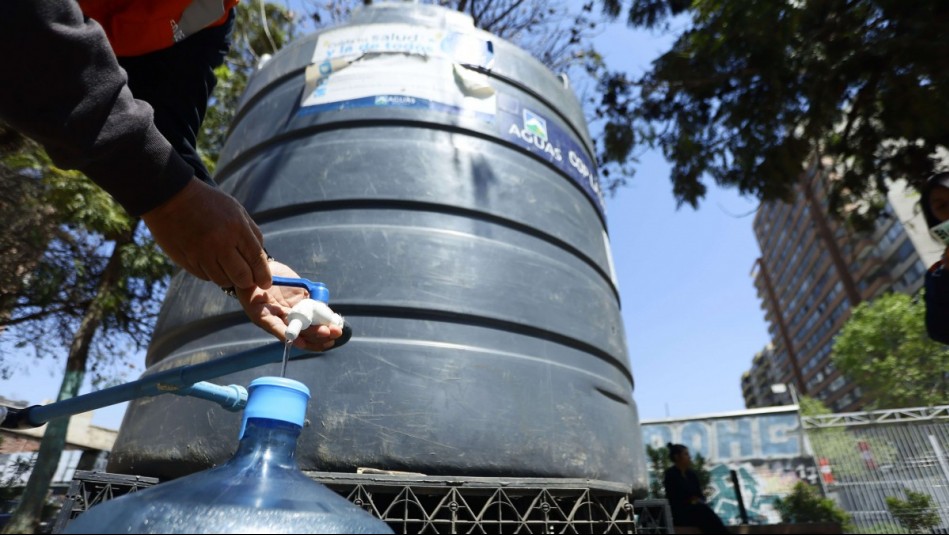 Corte de agua en seis comunas de la RM: Estos son los horarios y sectores afectados