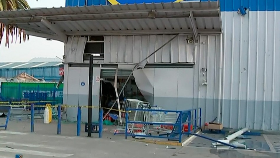 Nuevo intento de robo de cajero automático: Delincuentes detonaron dispensador durante asalto en Renca