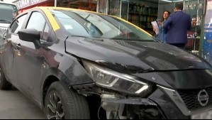 No estaba inscrito como taxi ni tenía documentos: Sacan de circulación auto pintado de negro y amarillo