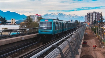 Metro de Santiago será gratis durante las Elecciones 2024: Revisa los horarios para este fin de semana